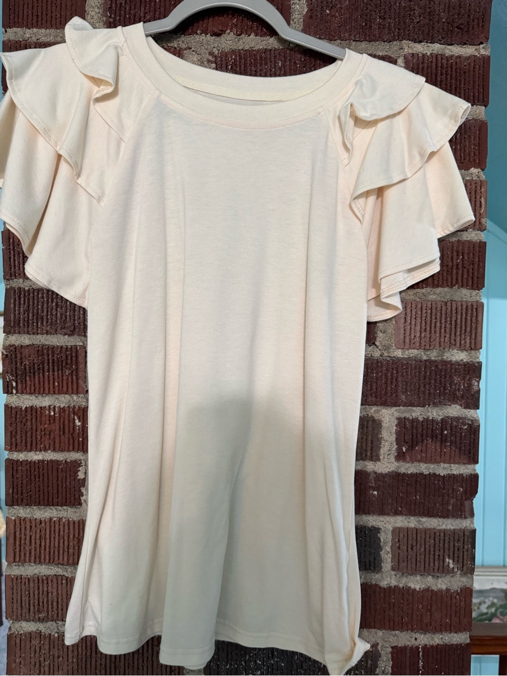 Source Unknown Pale Cream Ruffle Sleeve Tee